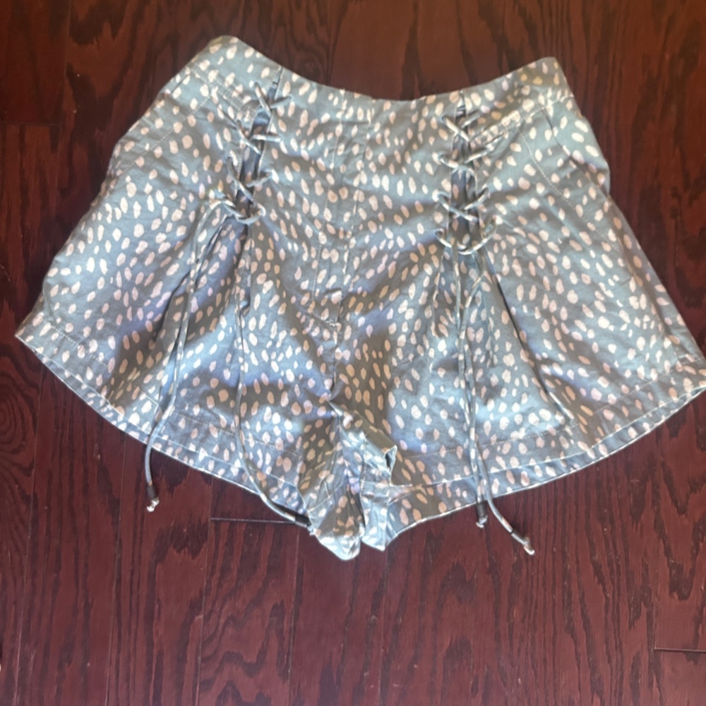 Free People Blue and White Bennet Cotton Short Size 8 - Picture 1 of 4